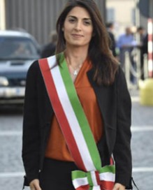 ++ Roma: Raggi in fascia tricolore, onorata servire città ++